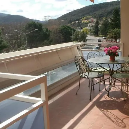 Апартаменты F2 Avec Wifi, 4 Personnes, Amelie-les-bains - Fr-1-703-110 *