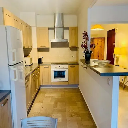 F2 Avec Wifi, 4 Personnes, Amelie-les-bains - Fr-1-703-110 Амели-ле-Бен-Палальда