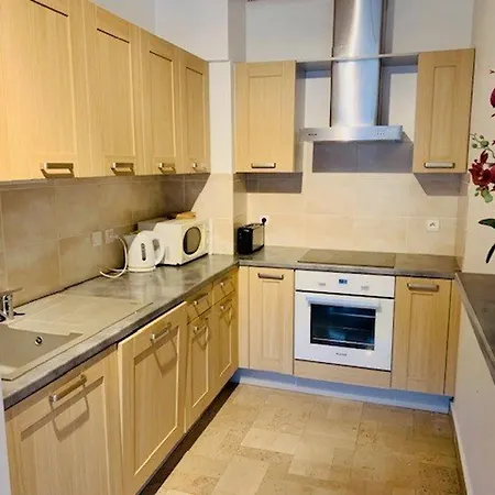 Апартаменты F2 Avec Wifi, 4 Personnes, Amelie-les-bains - Fr-1-703-110 Амели-ле-Бен-Палальда