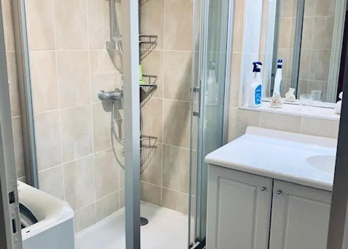 F2 Avec Wifi, 4 Personnes, Amelie-les-bains - Fr-1-703-110